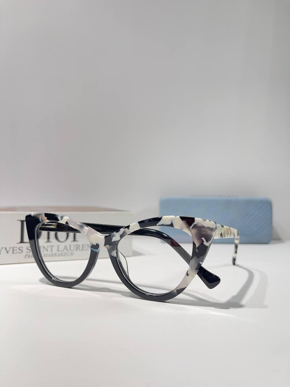black framed eyeglasses